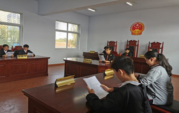 天天鲁一鲁摸一摸爽一爽